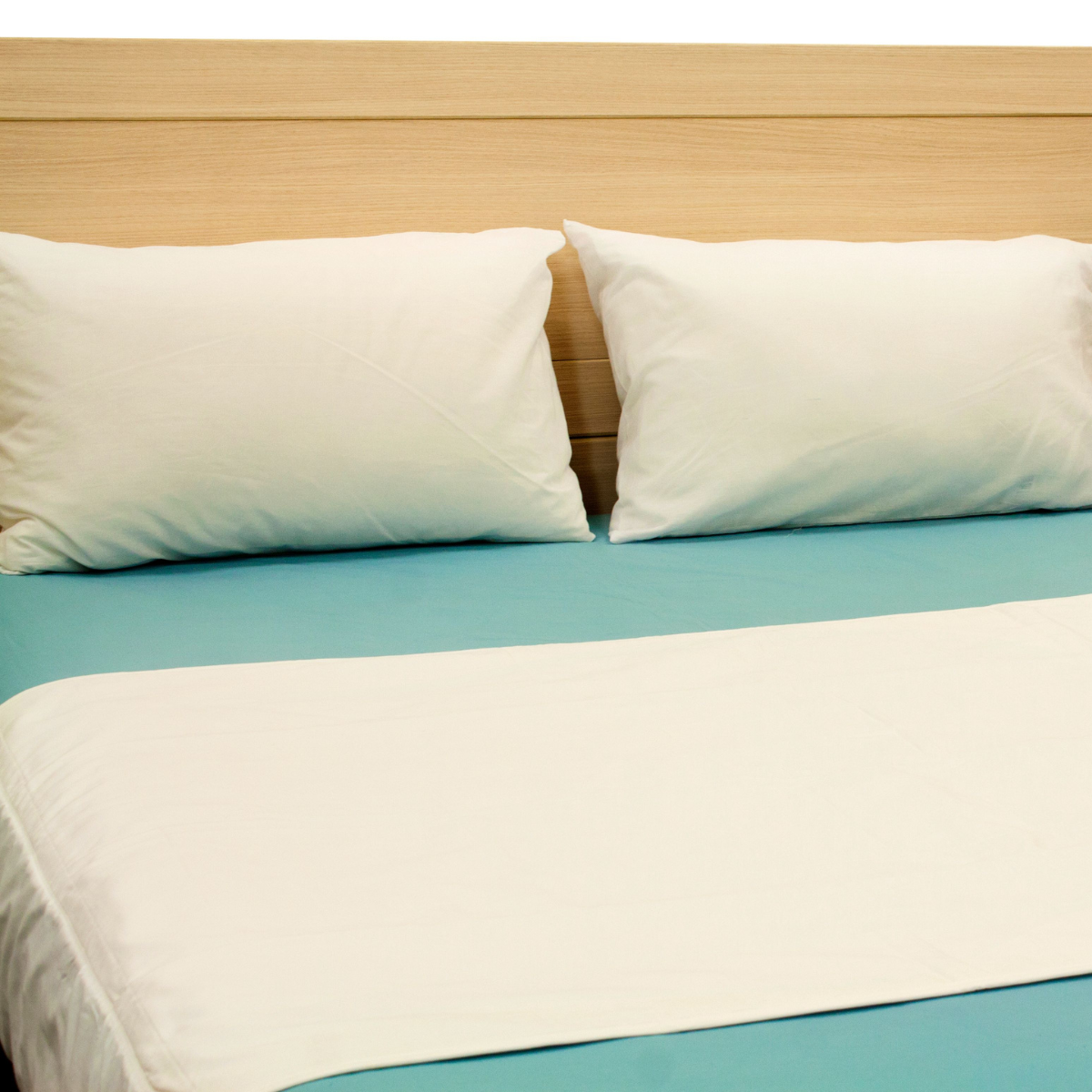 Double Brolly Sheets bed pad with wings - 2000 ml absorbency