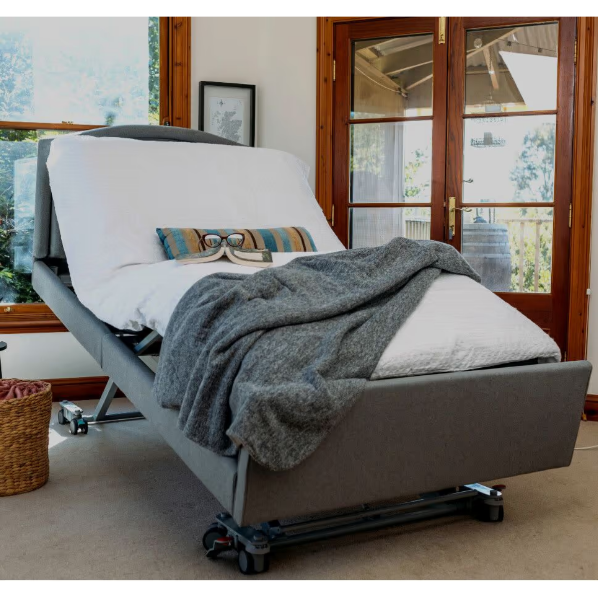Super single Casero Duo bed in reverse Trendelenburg position